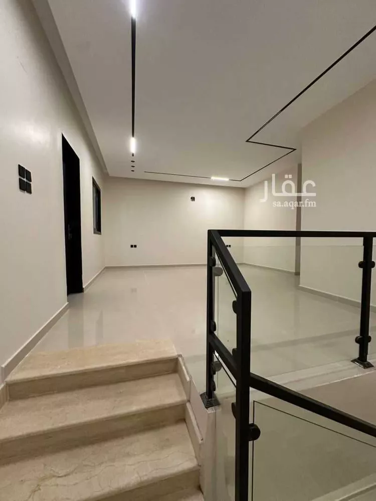 فيلا للبيع في شارع العارض, حي الخالدية, مدينة الدرعية, منطقة الرياض صورة 2