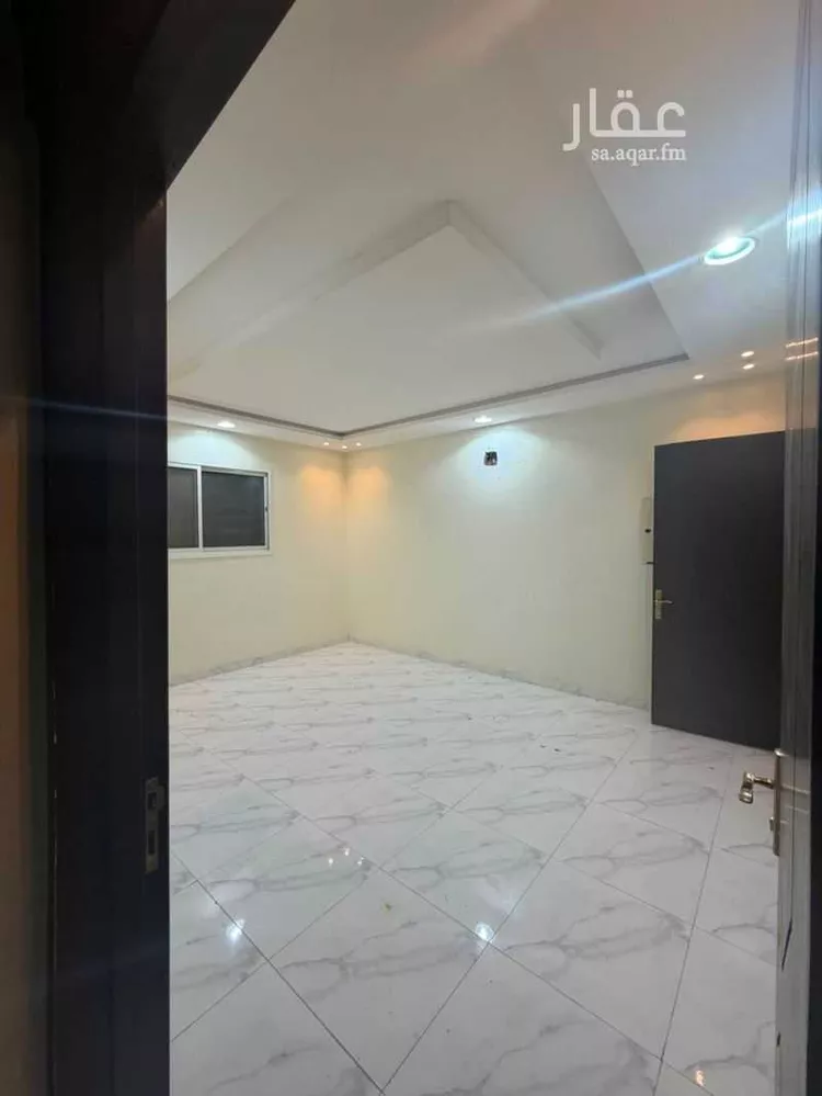 فيلا للإيجار في شارع عبدالكريم بن يوسف الأنصاري, حي بدر, مدينة الرياض, منطقة الرياض صورة 2