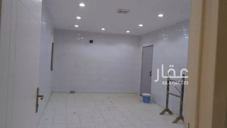 فيلا للبيع في شارع الخوارزمي, حي طيبة, مدينة الرياض, منطقة الرياض 8