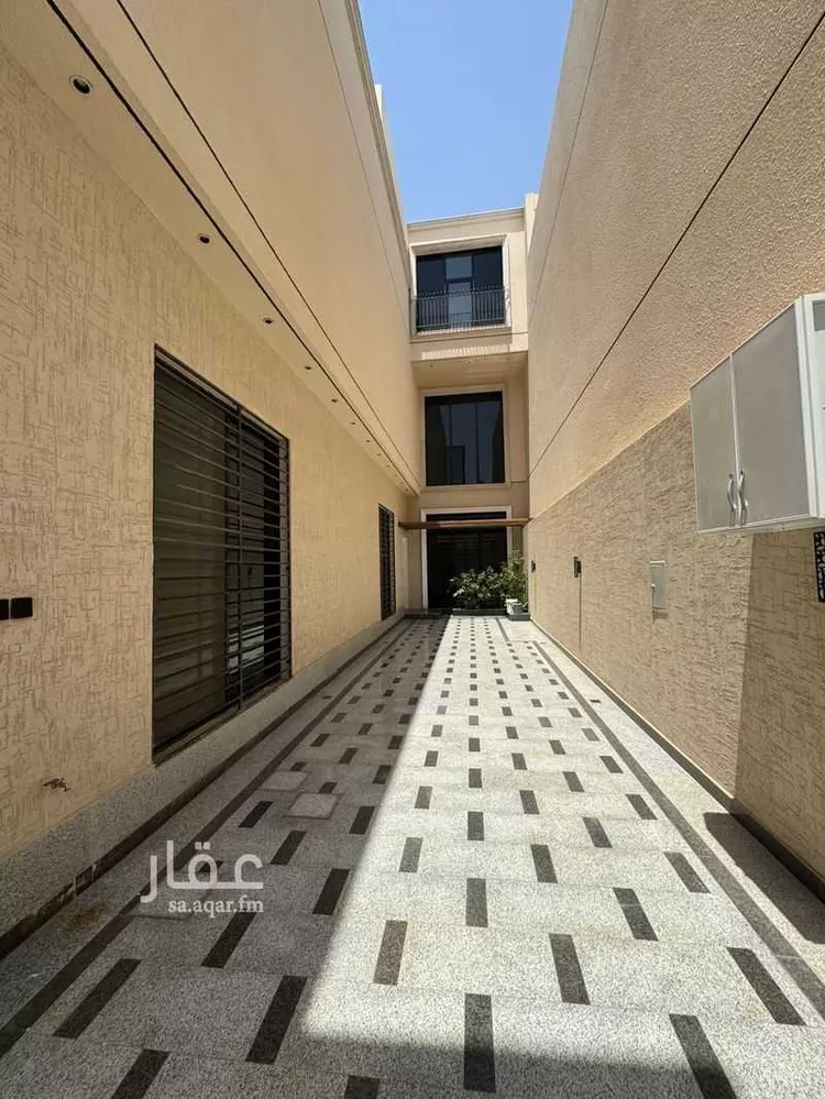فيلا للبيع في شارع مصطفى بن محمد العروسي, حي المهدية, مدينة الرياض, منطقة الرياض صورة 4