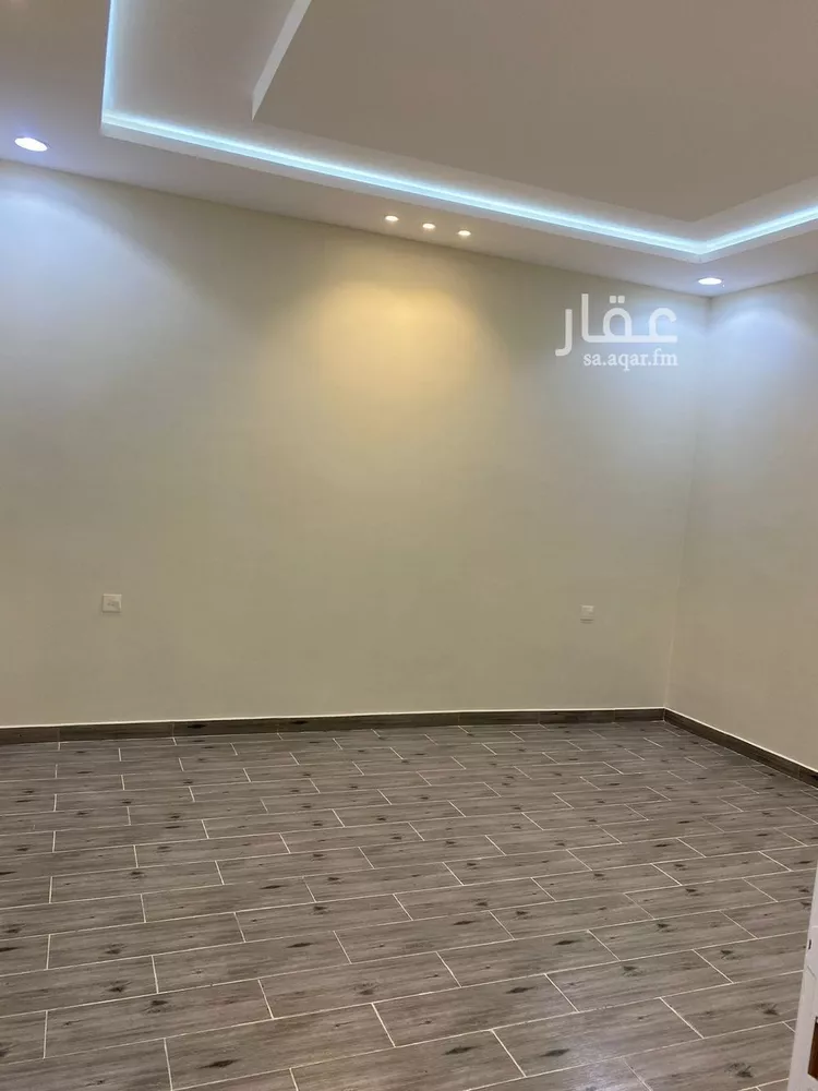 فيلا للبيع في شارع عاقل بن حبيب, حي عكاظ, مدينة الرياض, منطقة الرياض 6