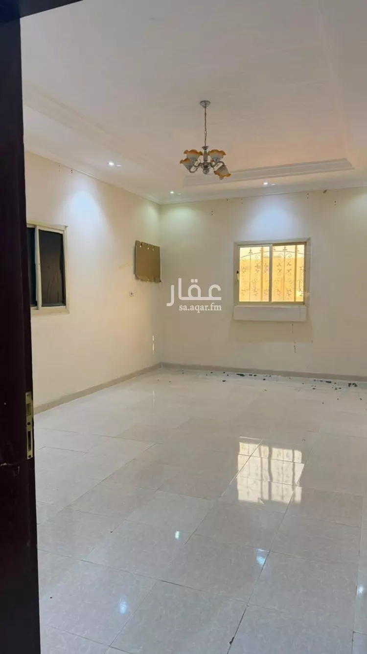 شقة للإيجار في شارع عبد الرحمن الرويشد, حي النظيم, مدينة تبوك, منطقة تبوك