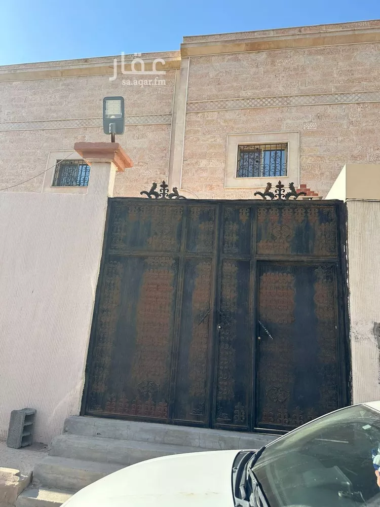 Building for Sale in Medina An Nakheel صورة 2