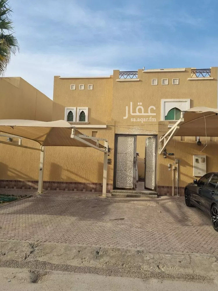 فيلا للبيع في شارع بريدة, حي العاصمة, مدينة الدرعية, منطقة الرياض صورة 3