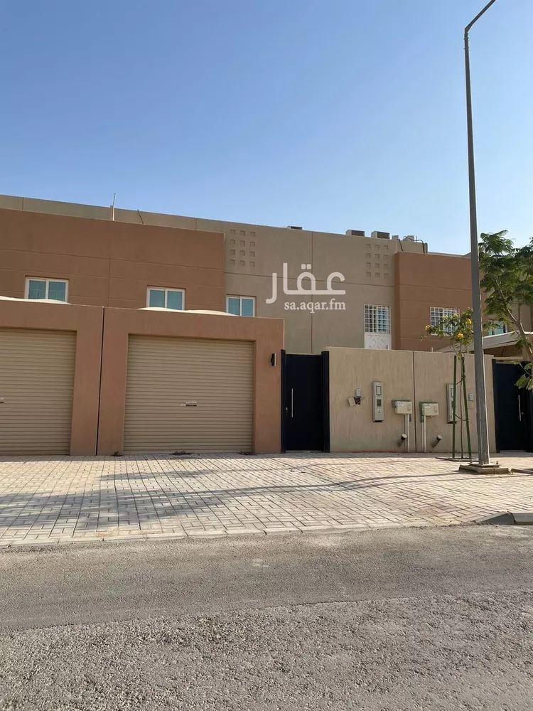 فيلا للبيع في شارع علي الأحمر, حي مطار الملك خالد الدولي, مدينة الرياض, منطقة الرياض