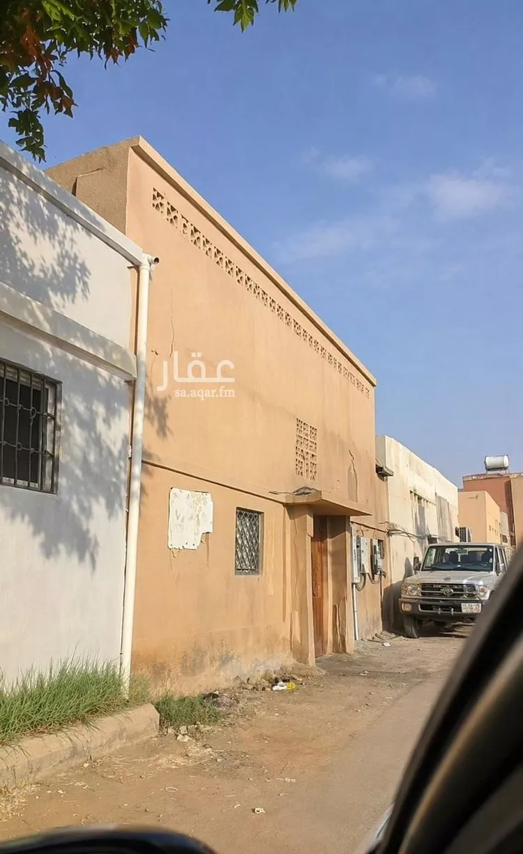 دور للبيع في شارع إبراهيم بن هادي, حي البساتين, مدينة تبوك, منطقة تبوك صورة 2