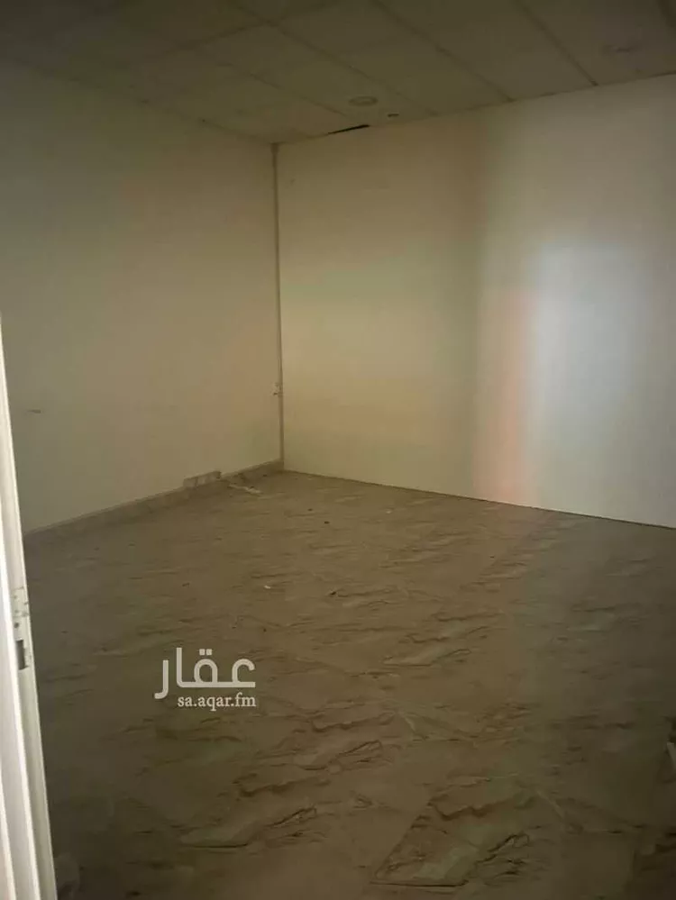 محل للإيجار في شارع الأمير سلطان بن عبدالعزيز ، حي السليمانية ، عنيزة ، عنيزة صورة 3