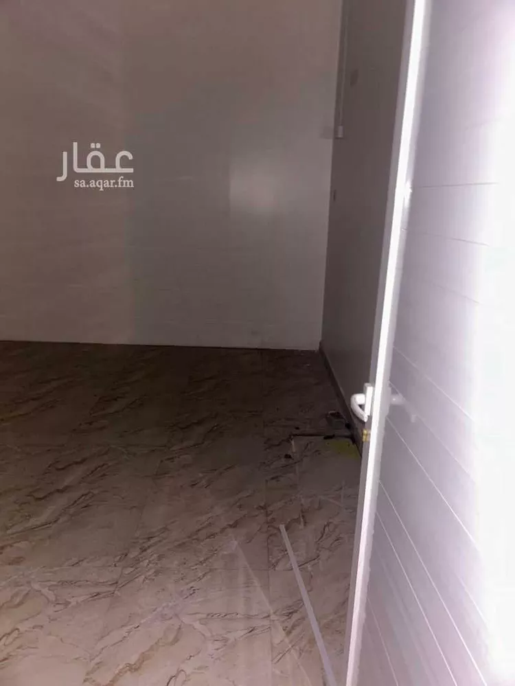 محل للإيجار في شارع الأمير سلطان بن عبدالعزيز ، حي السليمانية ، عنيزة ، عنيزة صورة 5