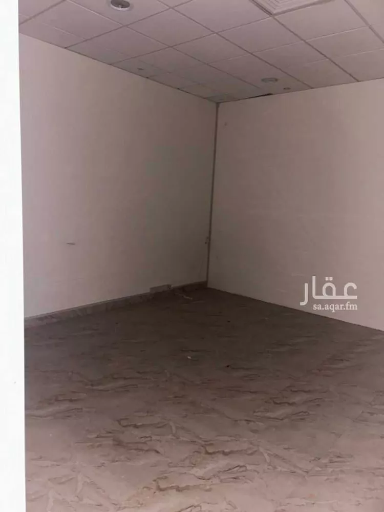 محل للإيجار في شارع الأمير سلطان بن عبدالعزيز ، حي السليمانية ، عنيزة ، عنيزة صورة 4