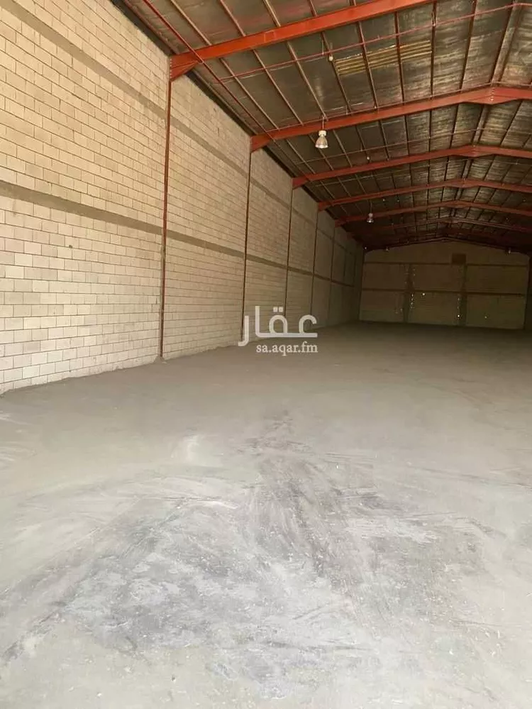 مستودعات البحرية 