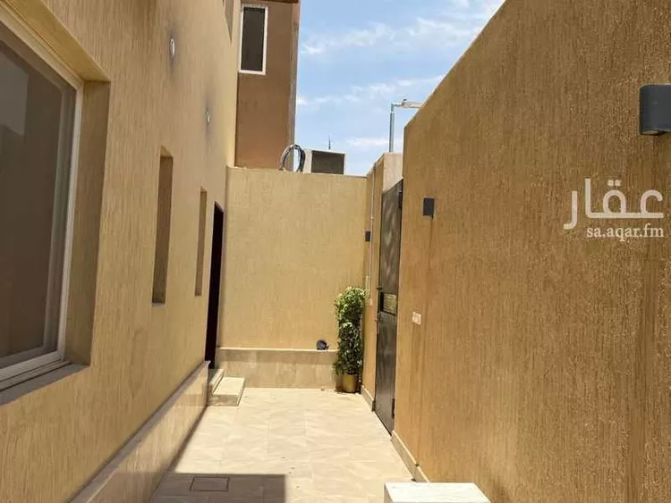 Floor for Rent in Riyadh Al Olaya 6