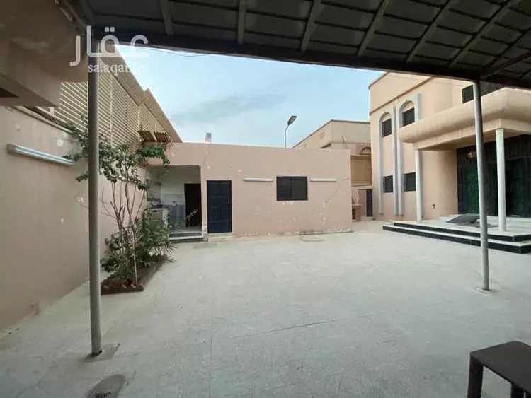 فيلا للبيع في شارع الحسن بن الحارث ، حي الشفا ، الرياض ، منطقة الرياض