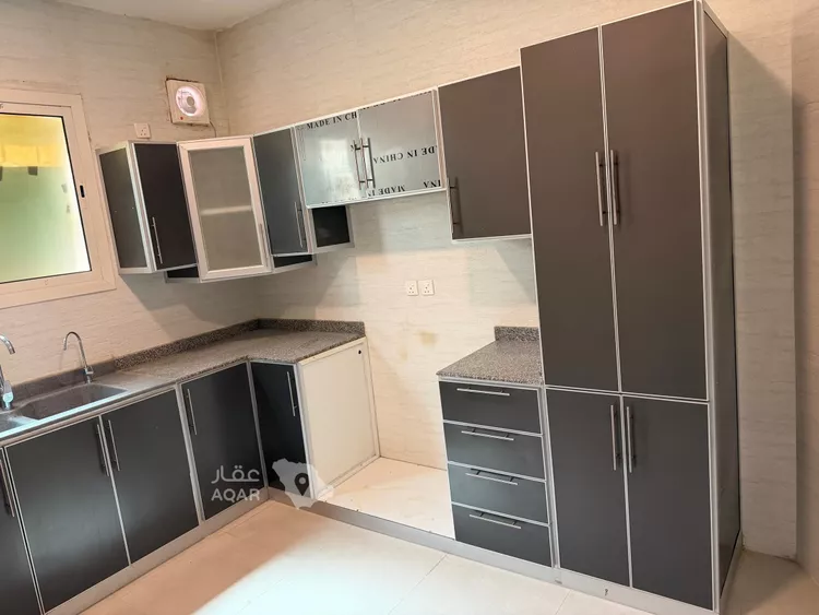 Floor for Rent in Riyadh Al Manar 12