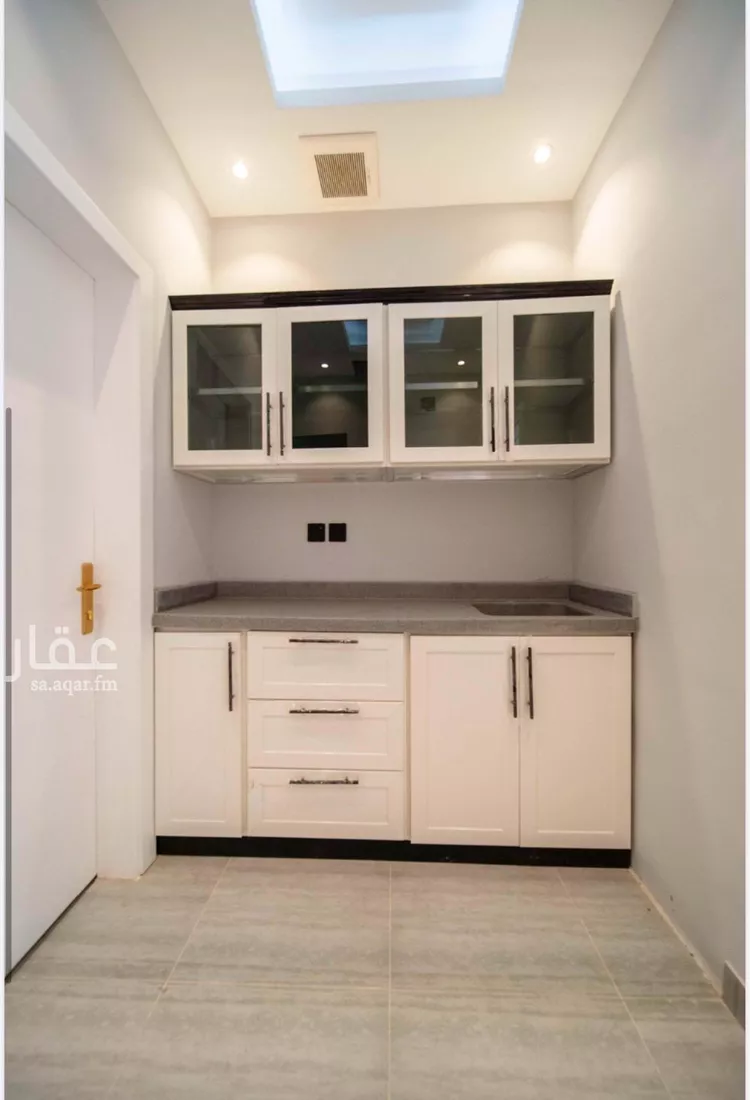 شقة للإيجار في شارع الامير عبدالعزيز بن مساعد بن جلوي, حي العليا, مدينة الرياض, منطقة الرياض صورة 4