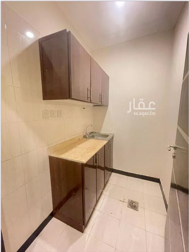 شقة للإيجار في شارع شهيد الدين ثم الوطن يحيى محمد يحيى الش, حي القيروان, مدينة الرياض, منطقة الرياض صورة 2