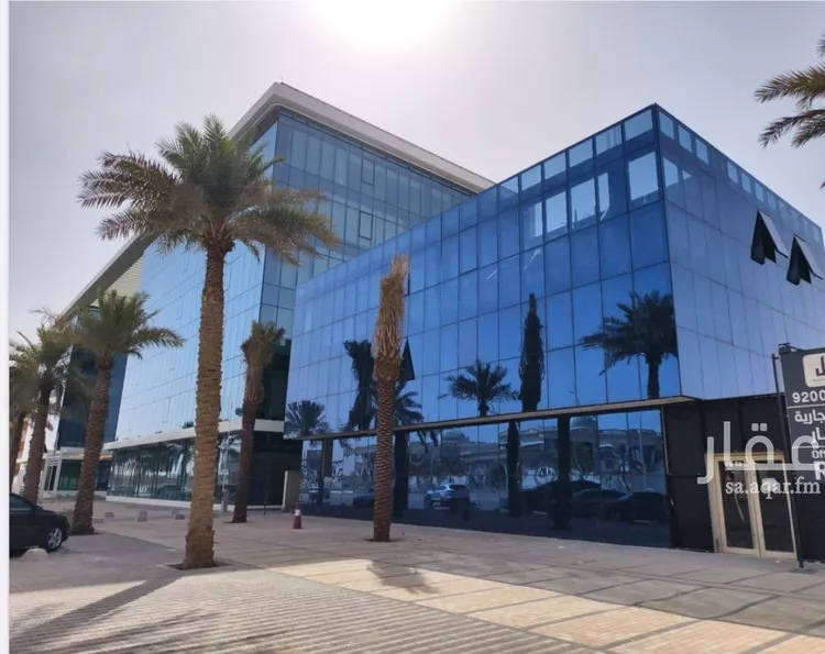مكتب تجاري للإيجار في شارع الملك عبدالله ابن عبدالعزيز سعود الفرعي, حي النزهة, مدينة الرياض, منطقة الرياض