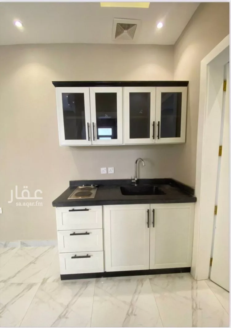 شقة للإيجار في شارع الامير سعود بن عبدالعزيز ال سعود الكبير, حي الملك فيصل, مدينة الرياض, منطقة الرياض صورة 2