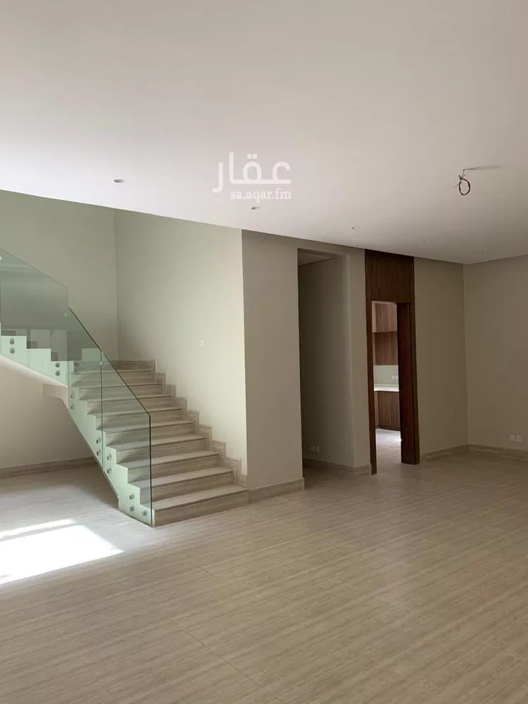 فيلا للإيجار في شارع العريفة, حي النفل, مدينة الرياض, منطقة الرياض صورة 4