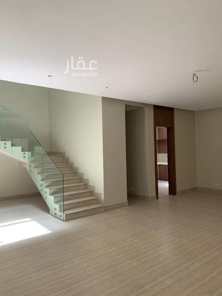 فيلا للإيجار في شارع العريفة, حي النفل, مدينة الرياض, منطقة الرياض صورة 4