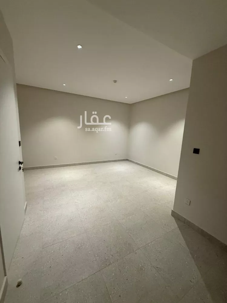 فيلا للبيع في شارع ابن عبدالغافر النيسابوري, حي العارض, مدينة الرياض, منطقة الرياض 8