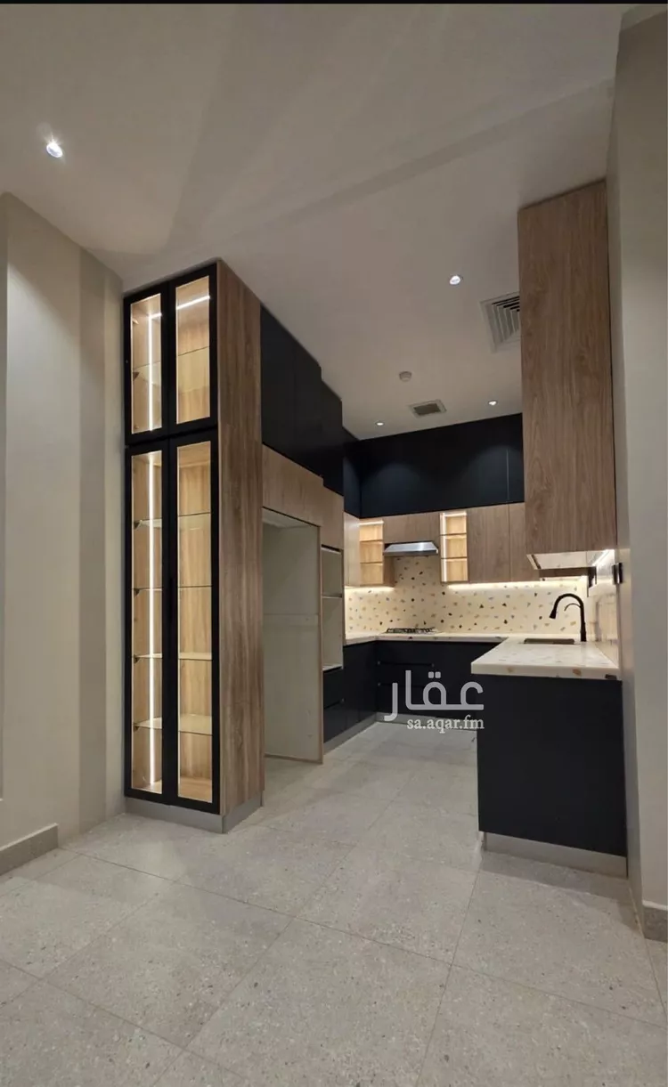 فيلا للإيجار في شارع ابن عبدالغافر النيسابوري, حي العارض, مدينة الرياض, منطقة الرياض صورة 2