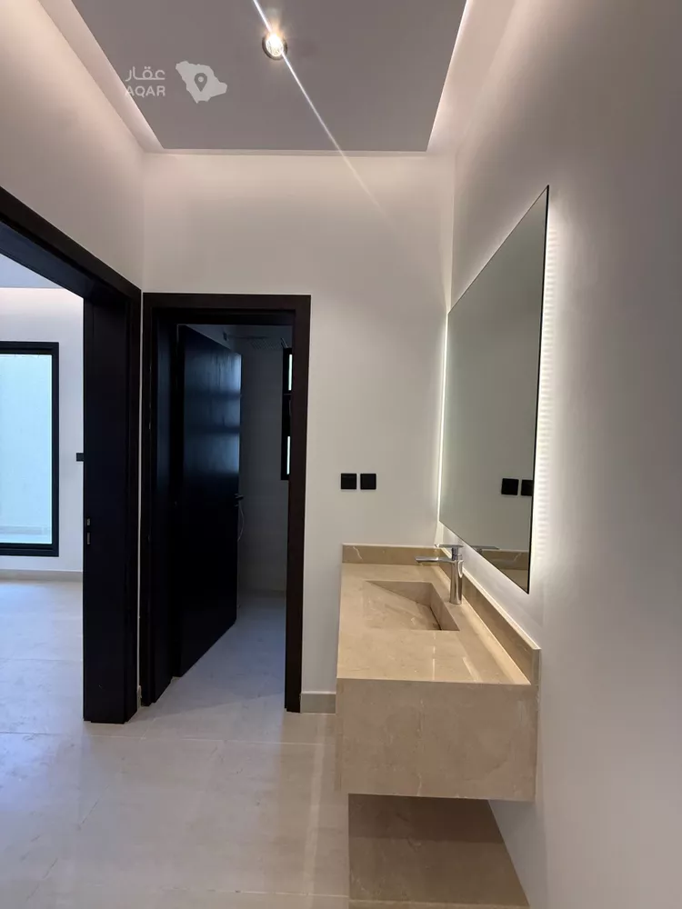 Floor for Sale in Riyadh Ulaishah 7