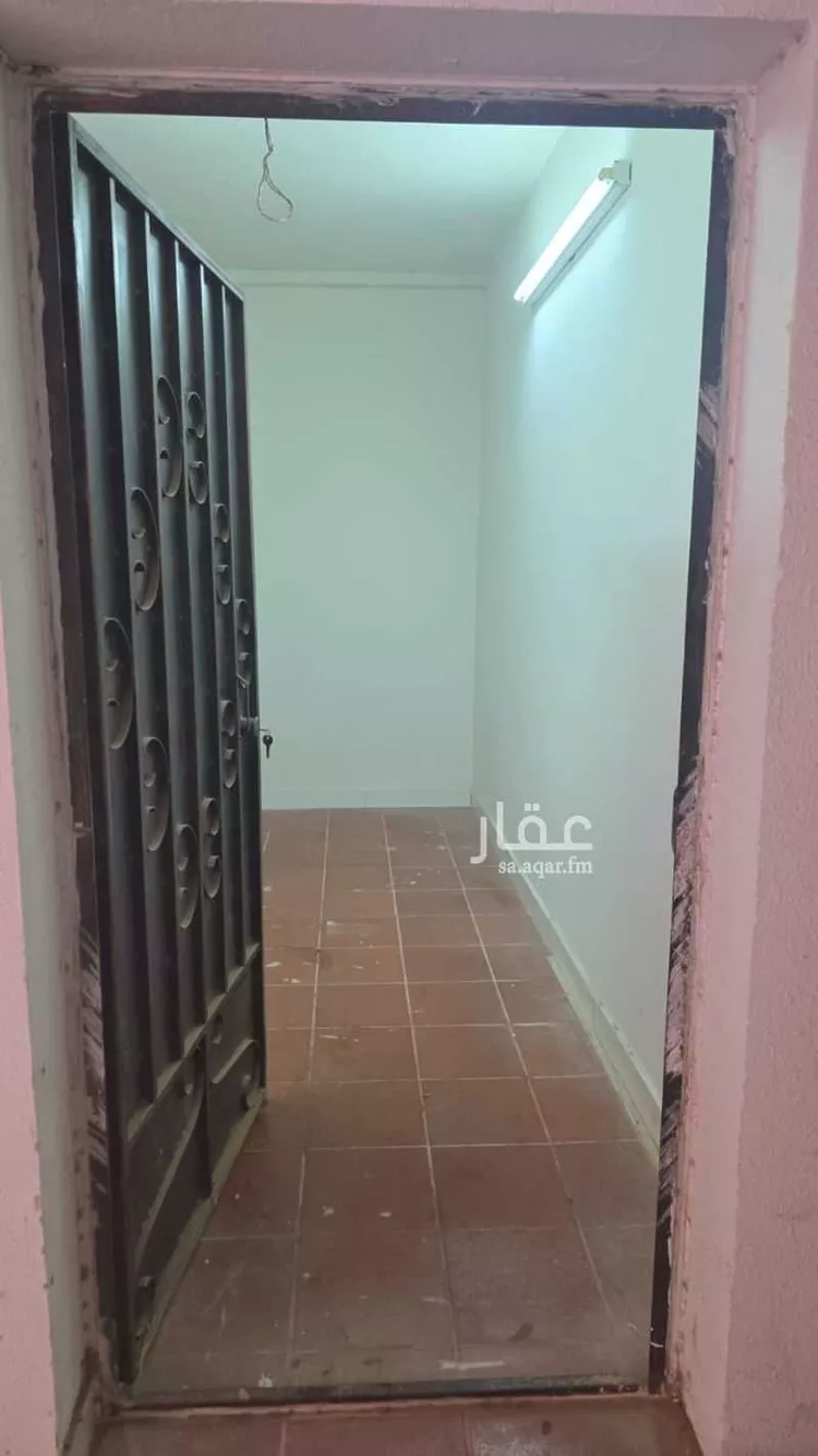 غرفة للإيجار في شارع الطبطائي البصري, حي الصفاء, مدينة جدة, منطقة مكة المكرمة