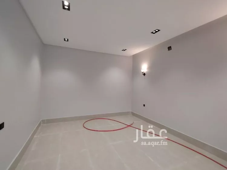 فيلا للبيع في شارع عبدالرحمن ابن مقبل, حي عكاظ, مدينة الرياض, منطقة الرياض صورة 4