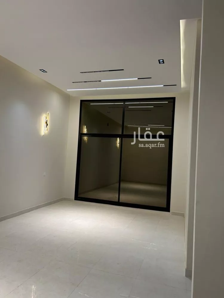 فيلا للبيع في شارع طبرجل, حي العريجاء الأوسط, مدينة الرياض, منطقة الرياض صورة 2