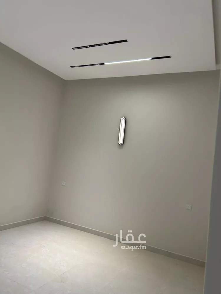 فيلا للبيع في شارع طبرجل, حي العريجاء الأوسط, مدينة الرياض, منطقة الرياض صورة 5