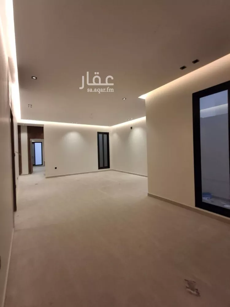 دور للبيع في شارع حامد عبدالحفيظ, حي عكاظ, مدينة الرياض, منطقة الرياض صورة 4