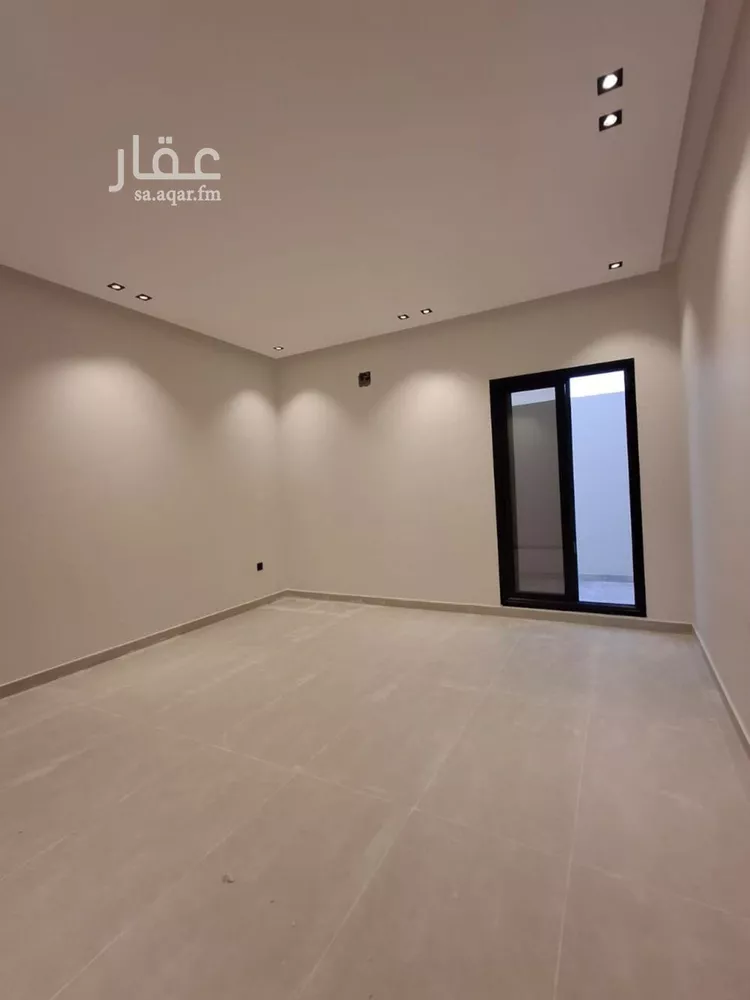 دور للبيع في شارع حامد عبدالحفيظ, حي عكاظ, مدينة الرياض, منطقة الرياض صورة 2