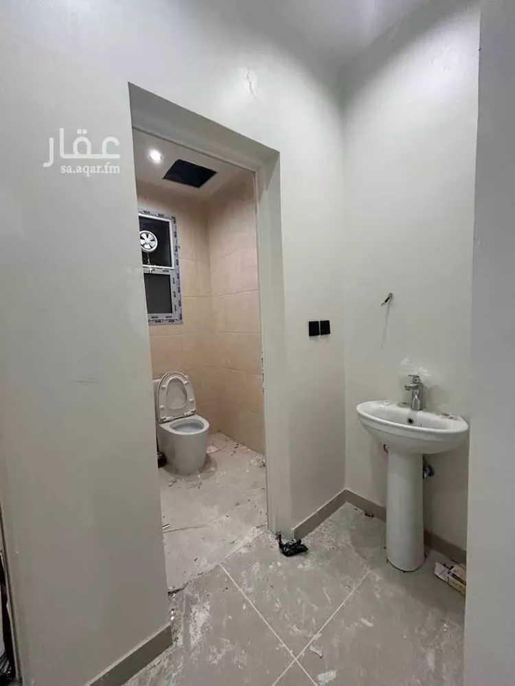 مكتب تجاري للإيجار في شارع الدائرى الشمالى الفرعي, حي الوادي, مدينة الرياض, منطقة الرياض صورة 4