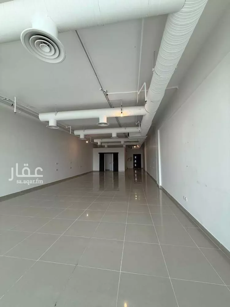 مكتب تجاري للإيجار في شارع الدائرى الشمالى الفرعي, حي الوادي, مدينة الرياض, منطقة الرياض 8
