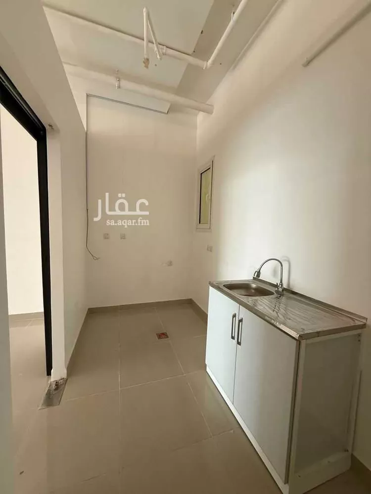مكتب تجاري للإيجار في شارع الدائرى الشمالى الفرعي, حي الوادي, مدينة الرياض, منطقة الرياض 6
