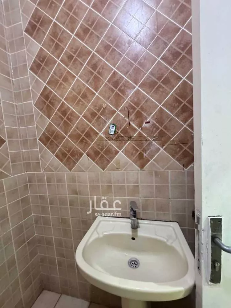 شقة للإيجار في شارع المصانع, حي الحمراء, مدينة الرياض, منطقة الرياض 8