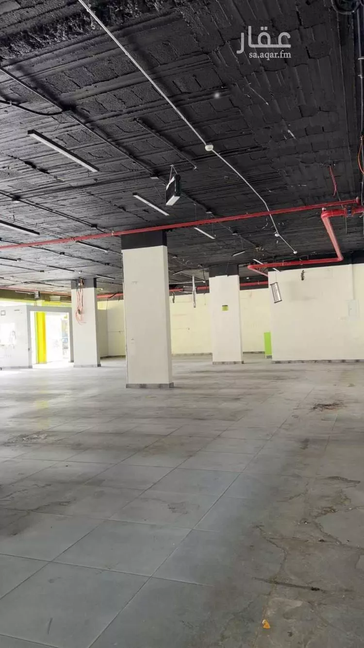 محل للإيجار في شارع الشيخ حسن بن حسين بن علي, حي إشبيلية, مدينة الرياض, منطقة الرياض صورة 2