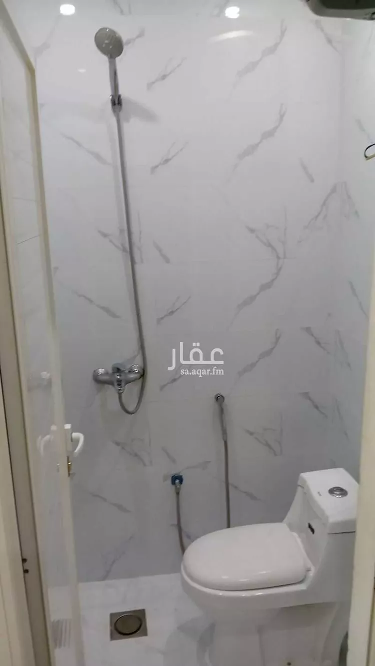 شقة للإيجار في شارع الخزنه, حي إشبيلية, مدينة الرياض, منطقة الرياض صورة 4