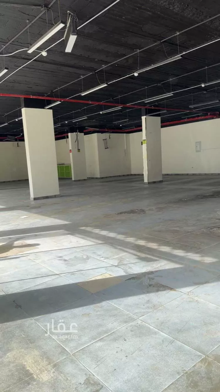 محل للإيجار في شارع الشيخ حسن بن حسين بن علي, حي إشبيلية, مدينة الرياض, منطقة الرياض صورة 3