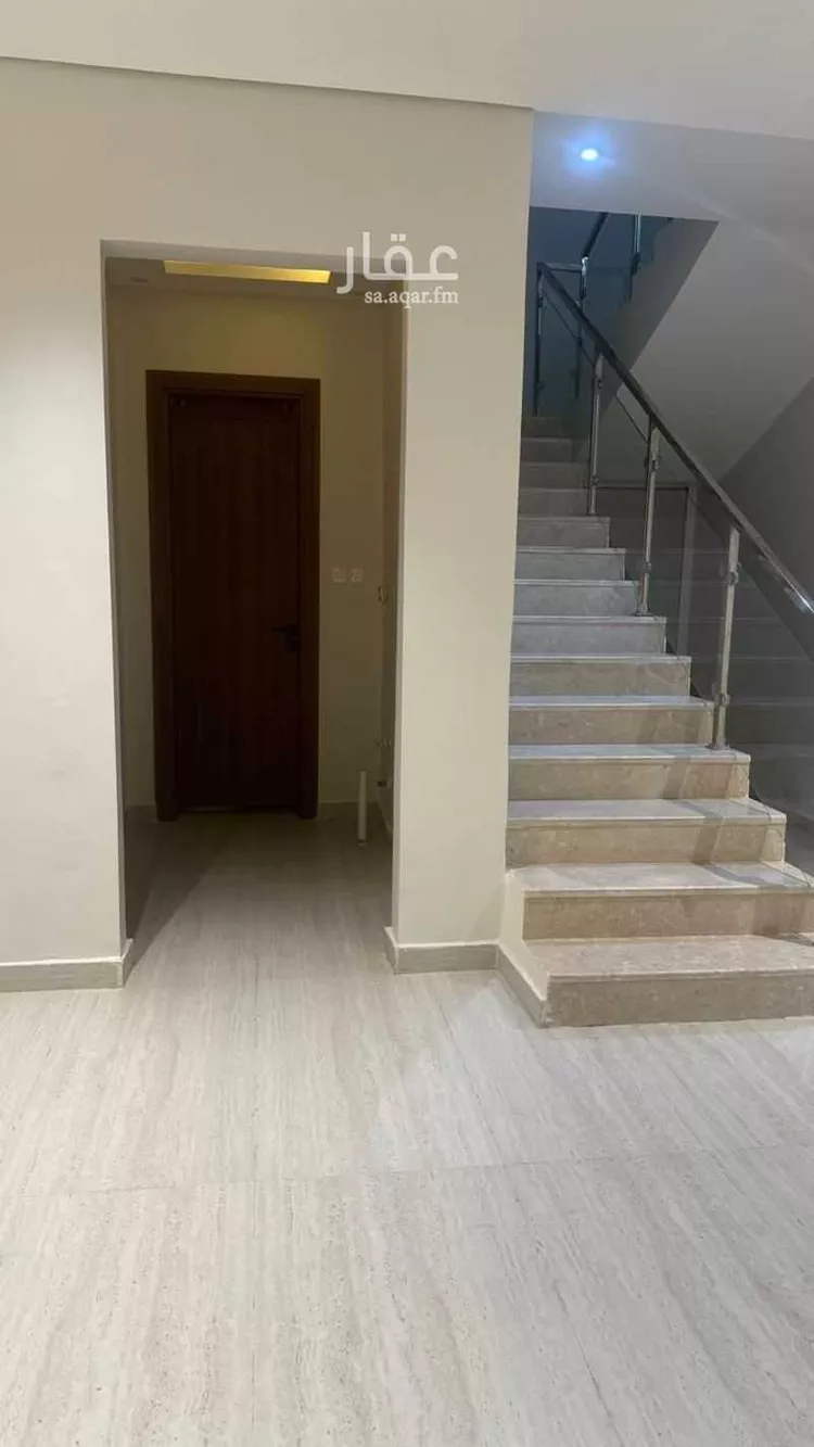 فيلا للبيع في شارع المشوار, حي ظهرة لبن, مدينة الرياض, منطقة الرياض صورة 4