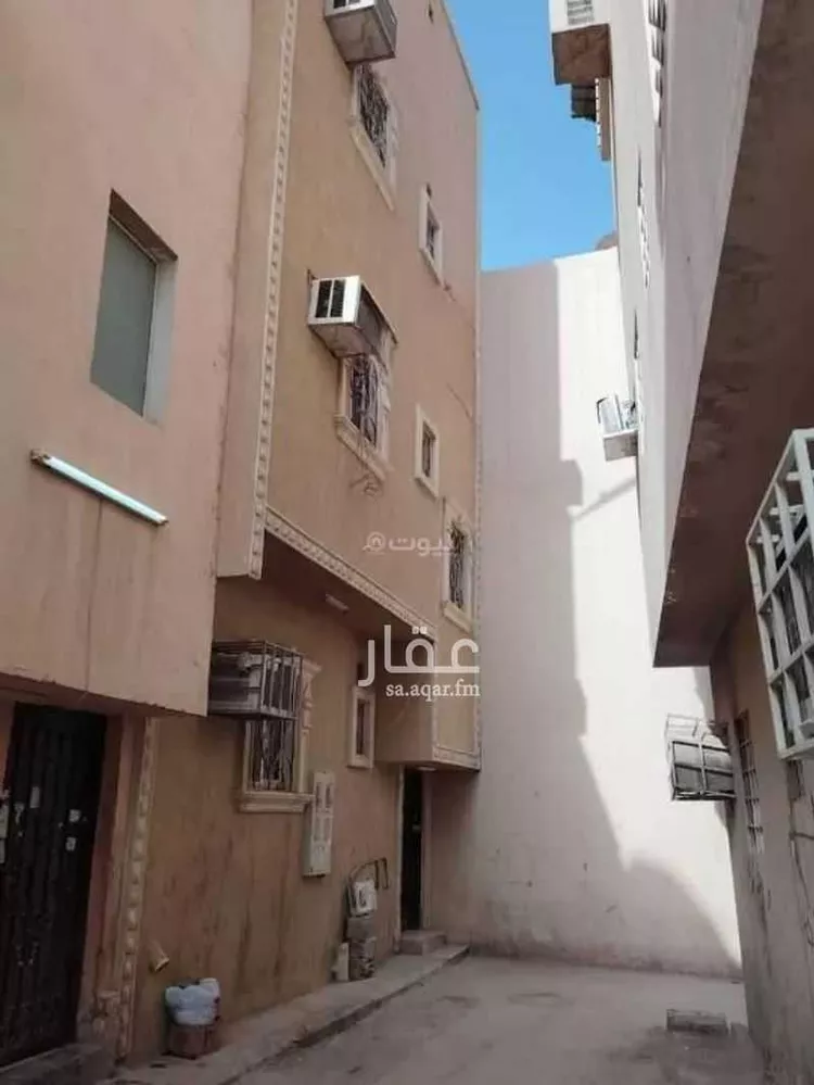 عمارة للبيع في شارع حجلا, حي ثليم, مدينة الرياض, منطقة الرياض