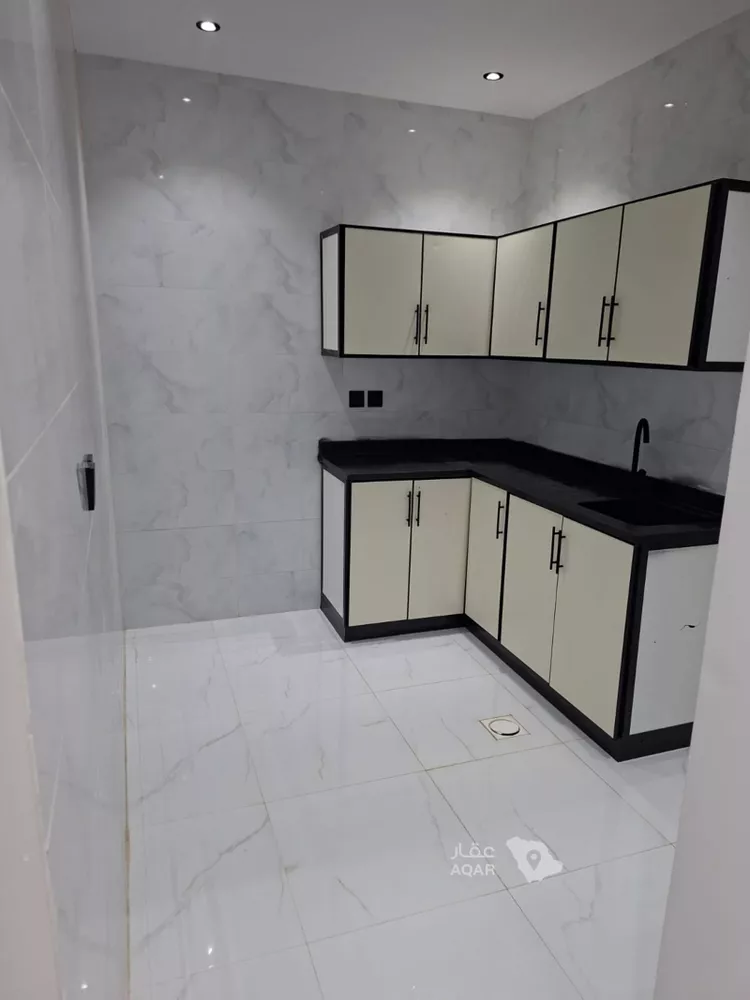شقة للإيجار في شارع البحر الميت, حي إشبيلية, مدينة الرياض, منطقة الرياض 2