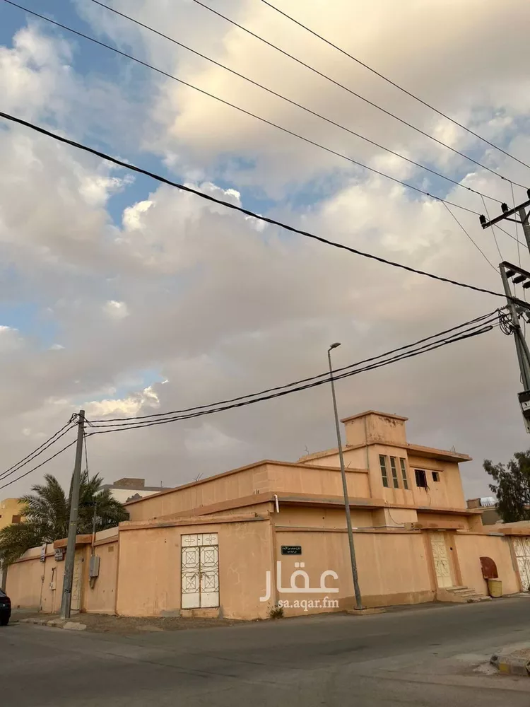 فيلا للبيع في شارع خالد بن الوليد, حي الملك فهد, مدينة المجمعة, منطقة الرياض صورة 4