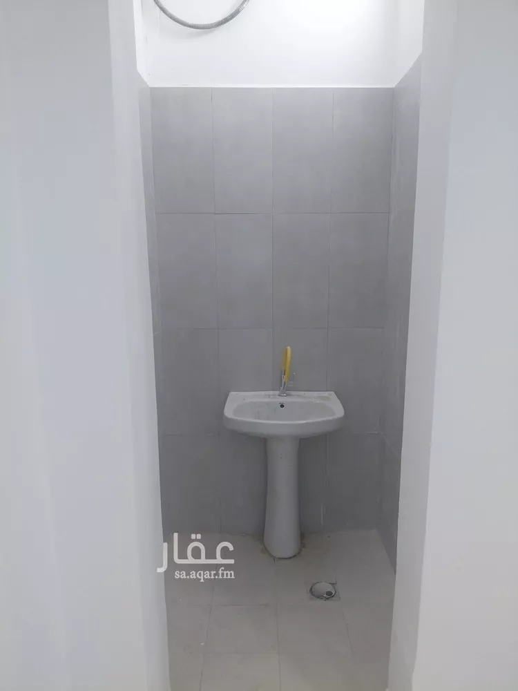 Commercial Office for Rent in Riyadh Umm Al Hamam Al Sharqi