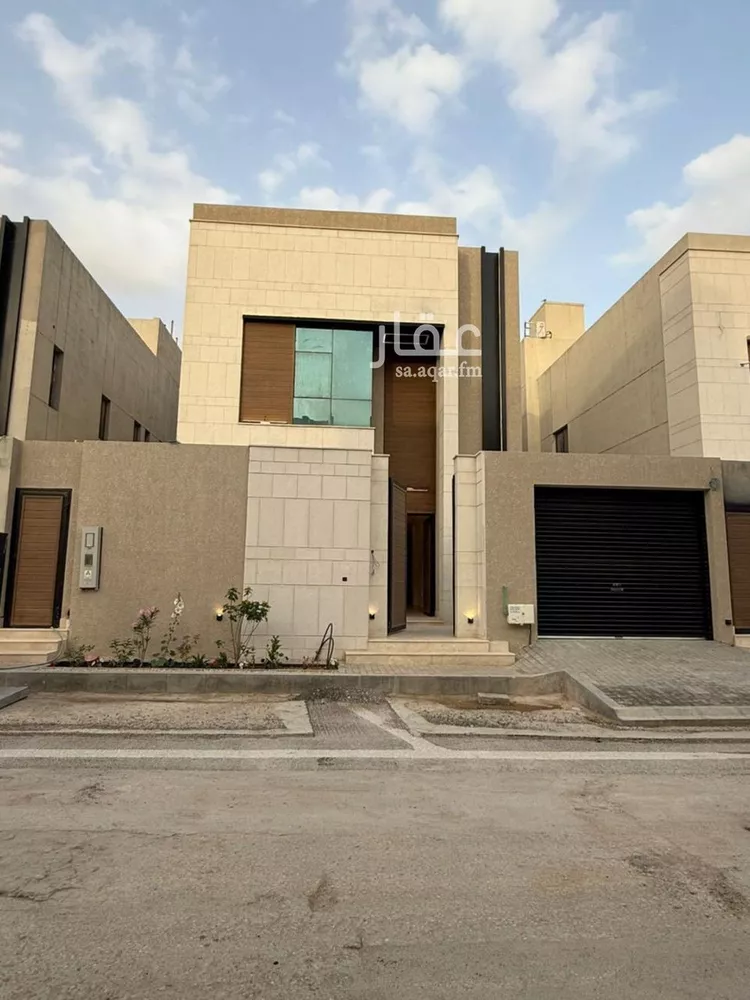 Villa for Sale in Riyadh Al Qirawan