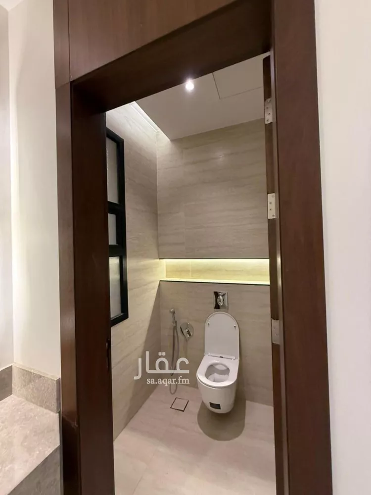 فيلا للبيع في شارع ابن أبي عذيبة, حي القيروان, مدينة الرياض, منطقة الرياض 8
