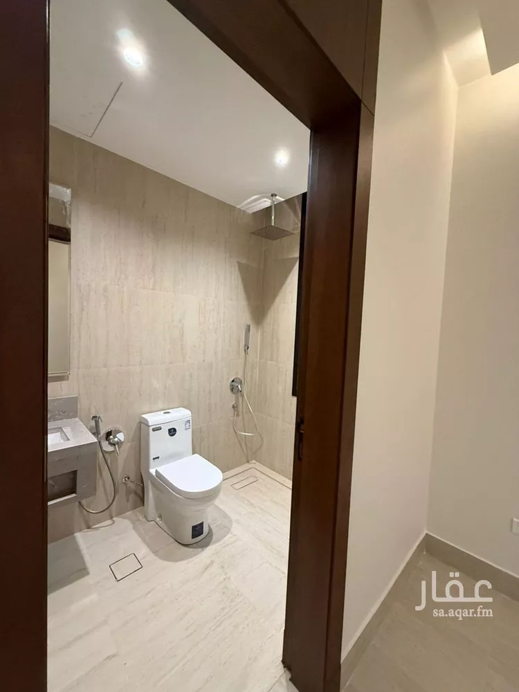 فيلا للبيع في شارع ابن أبي عذيبة, حي القيروان, مدينة الرياض, منطقة الرياض 6