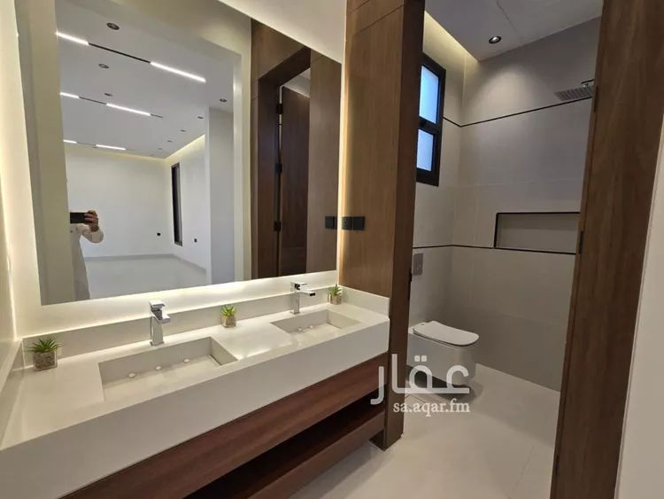 فيلا للبيع في شارع إسماعيل بن عمرو, حي النرجس, مدينة الرياض, منطقة الرياض صورة 2