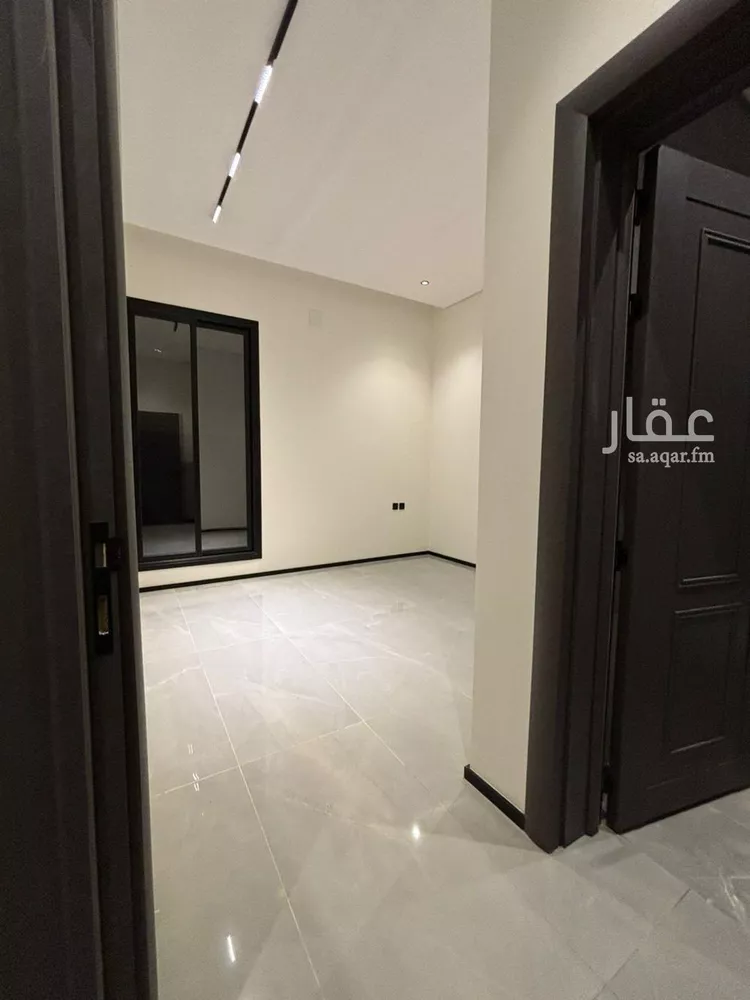 فيلا للبيع في شارع النباجي, حي العارض, مدينة الرياض, منطقة الرياض 9