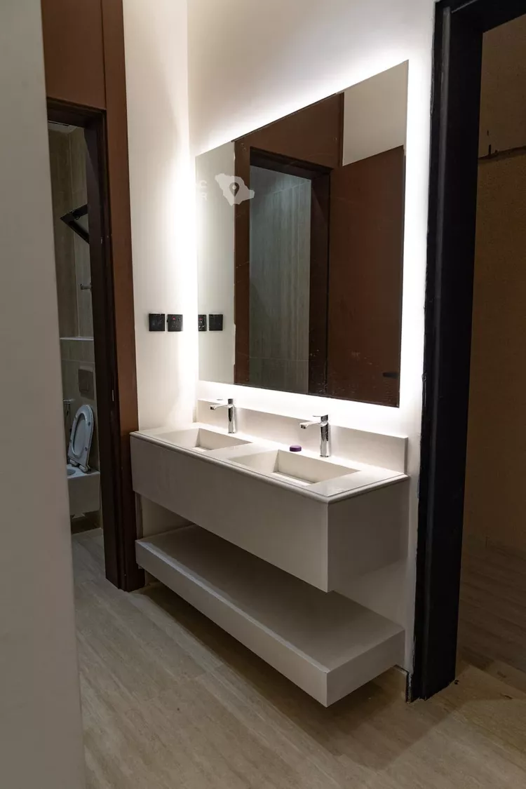 Floor for Sale in Riyadh Al Hazm 3